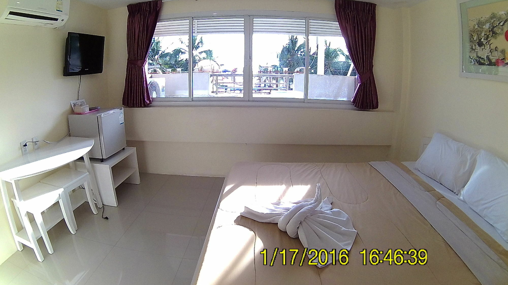 Bird Hotel Chonburi Zewnętrze zdjęcie